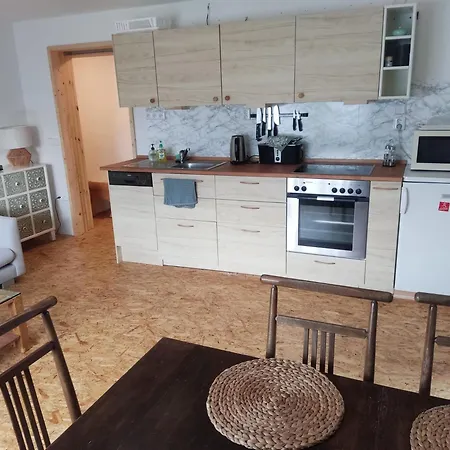 In The Blooming Garden - Green Apartment * Nove Mesto pod Smrkem