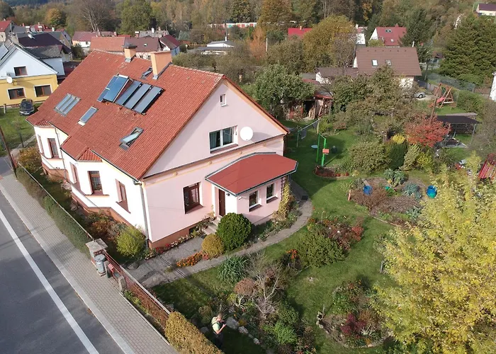 In Blossom Garden Appartement Nove Mesto pod Smrkem